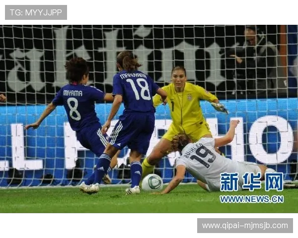 女足世界杯奖杯图片高清展示与详细介绍，带你领略足球荣耀的辉煌瞬间